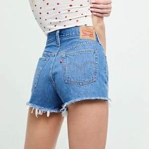 NEW! WOMENS LEVIS 501 HIGH RISE SHORTS